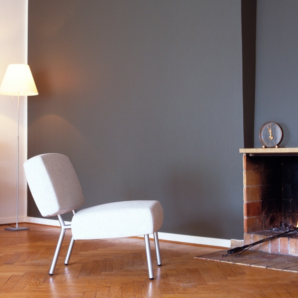 a simple and modern Scandinavian fireplace mantel decor