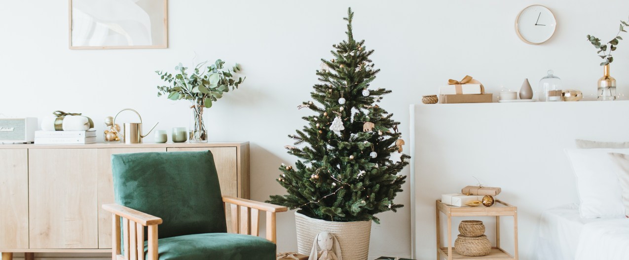 Small spaces Christmas decor