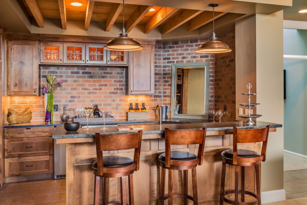 6 Cool Basement Bar Ideas For The Perfect Entertaining Space | 21Oak