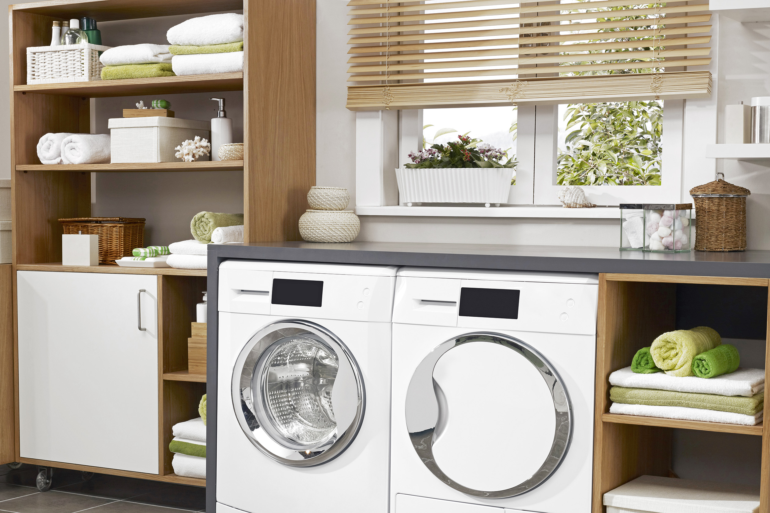 Laundry area with lots of storage