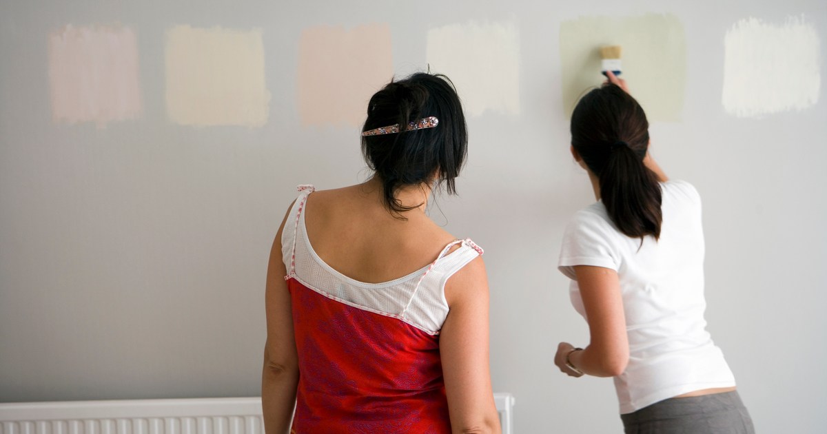 Satin vs. semigloss paint 21Oak