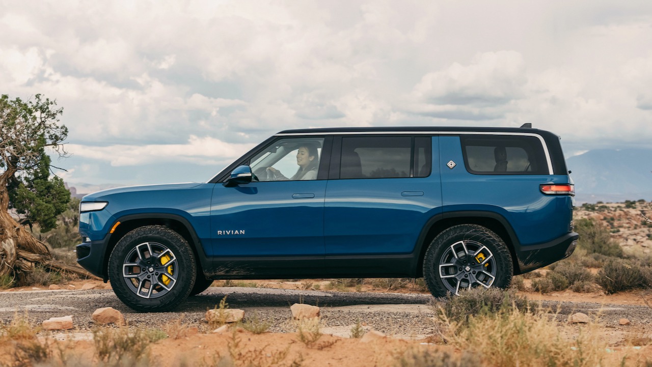 best electric cars and evs for 2022 rivian r1s 03