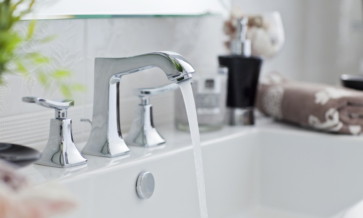 how to replace bathroom faucet shutterstock 64842238