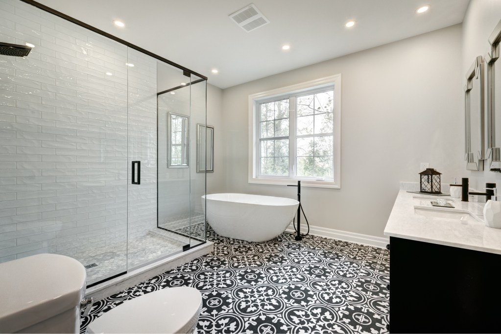 white and black modern bathroom design
