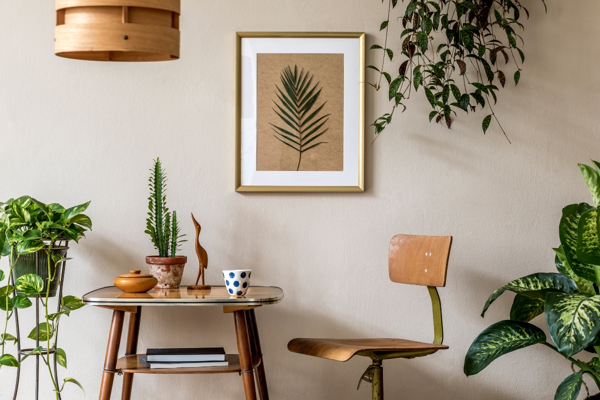 Taupe walls with small desk and chair