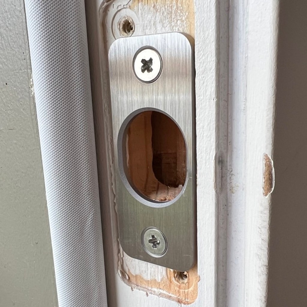 Level Lock plate