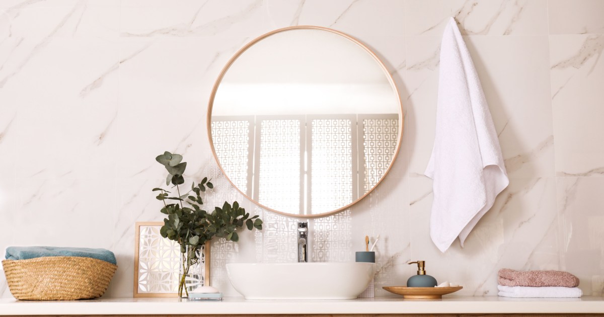 DIY Home Decor: Make An Inexpensive Bathroom Tray Look Luxe