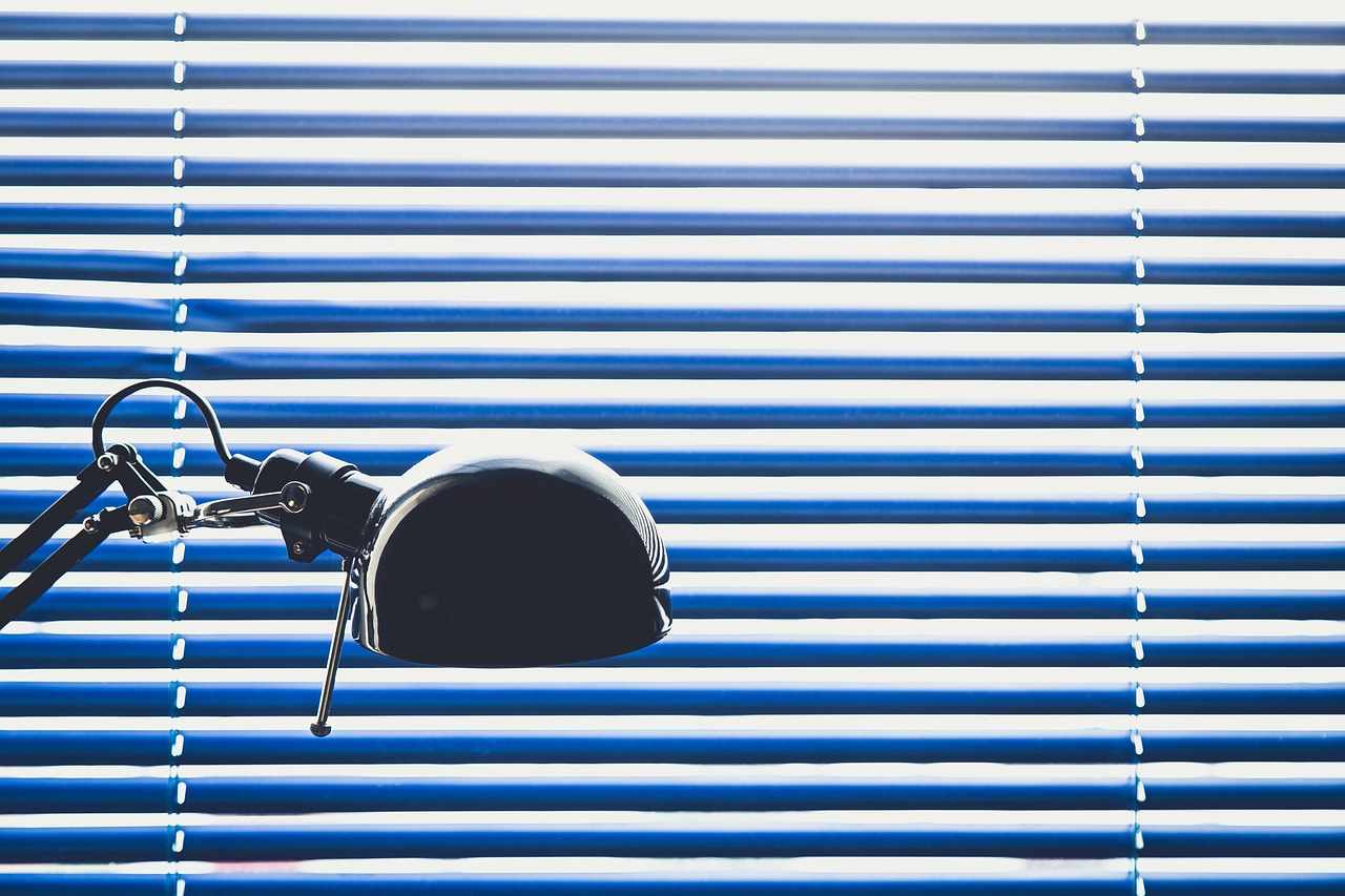 blue blinds in an office