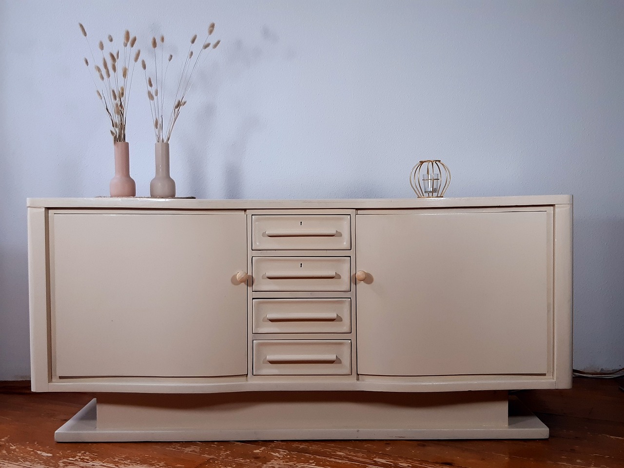 Wide chest of drawers for bathroom storage